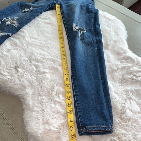 American Eagle Next Level Stretch Destructed Jeans Size 6 - Picture 10 of 10